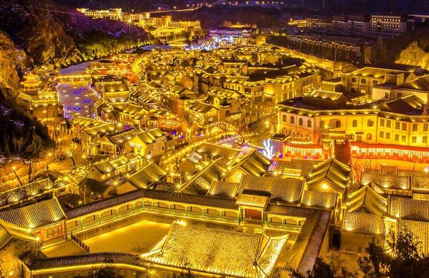 Jinshanling Private Tour with Night View of Simatai and Gubei Water Town from Beijing