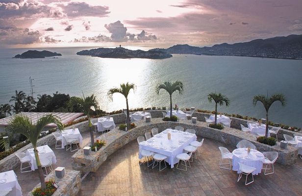 Bella Vista PRIVATE Al Fresco 3 Course Dinner Cliff Diver3Drinks