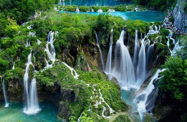 Plitvice Lakes- PRIVATE Tours from Zagreb