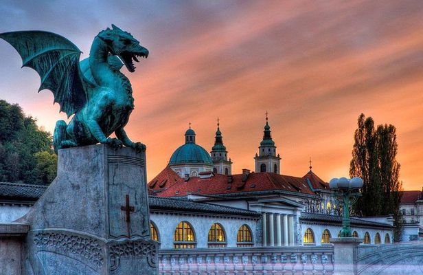 Ljubljana and Postojna Cave Day Trip from Zagreb