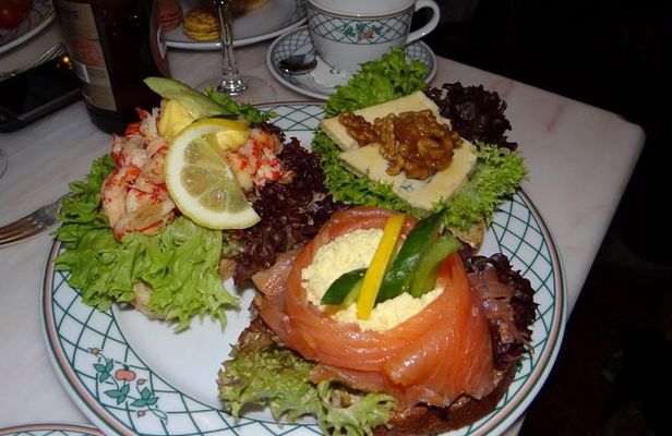 A Well Balanced History and Food Tour with Focus on the Scandinavian Kitchen