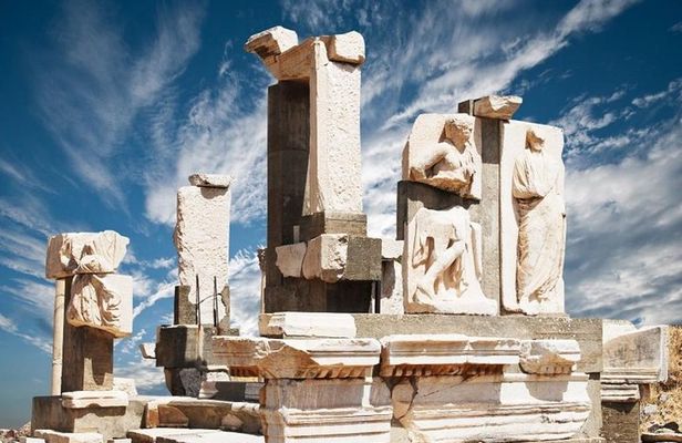 Kusadasi Shore Excursion: Ephesus Sightseeing Tour with Lunch