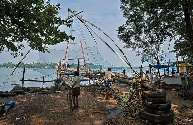 Kochi Tour Guide -A Heritage walking tour in Fort kochi and Mattancherry !