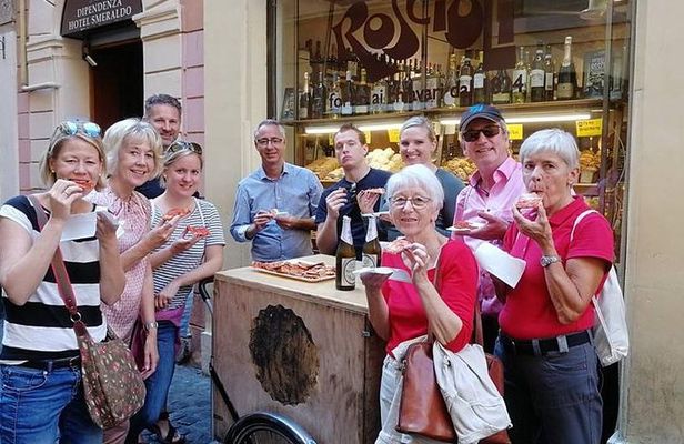 Budget Street Food Tour of Campo de Fiori, Jewish Ghetto & Pantheon with Gelato