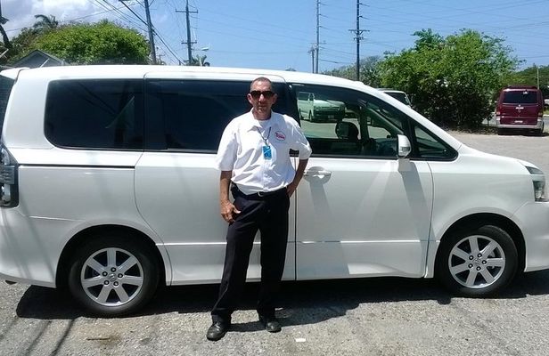 Shuttle Service from Ocho Rios Hotels to Ocho Rios Attractions