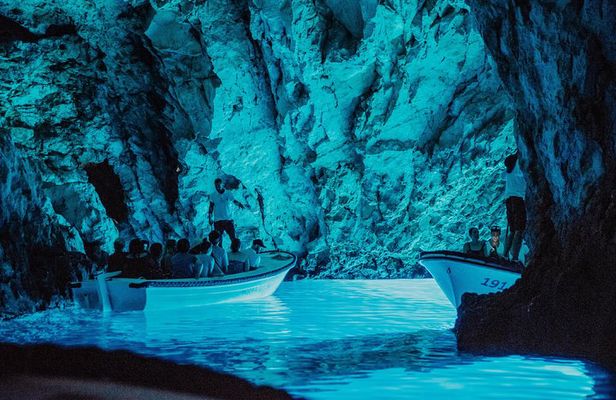 Blue cave, Mamma Mia and Hvar, 5 islands speedboat tour