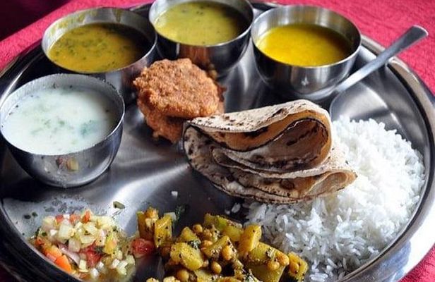Market Visit and Cooking Class in Pune
