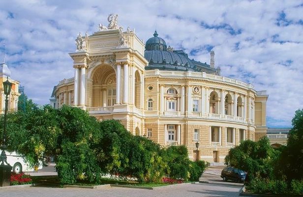 Private Sightseeing Walking Tour of Odessa with Local Guide