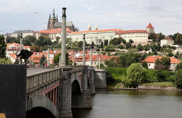 Private Prague Castle and Castle District Tour