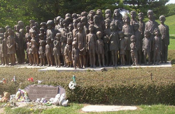 Private Tour to Lidice - Half Day Trip from Prague