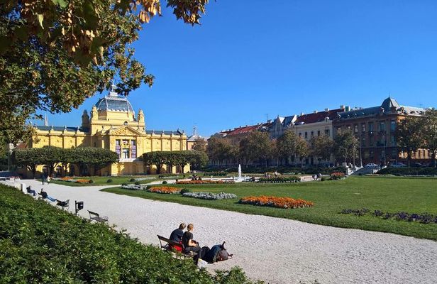 Discover and fall in love with Zagreb - private walking tour