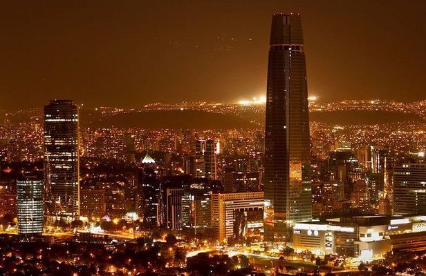 Private Night City Tour with San Cristobal Hill And Dinner Show