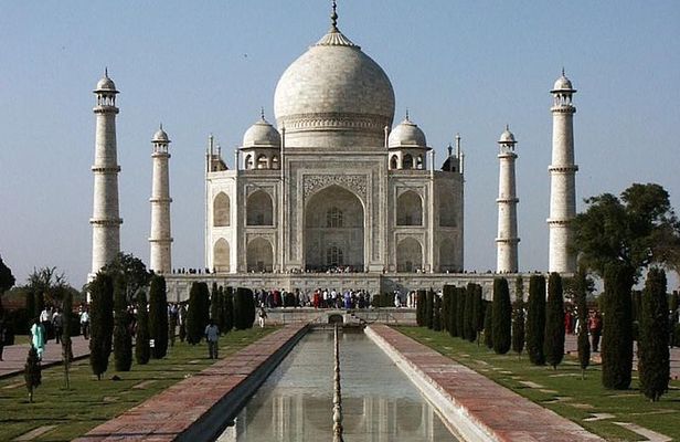 3-Day Tour to Delhi, Agra, Jaipur from Pune with one-way Commercial Flight