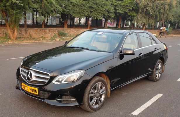 Taj Mahal and Agra Day Tour from Delhi by Luxury Car
