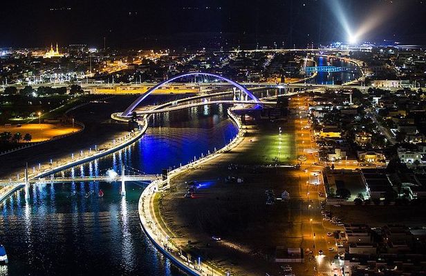 Dubai Water Canal Modern Yacht Cruise: Luxury, Scenic Views Await
