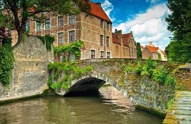 Day trip to Bruges in group