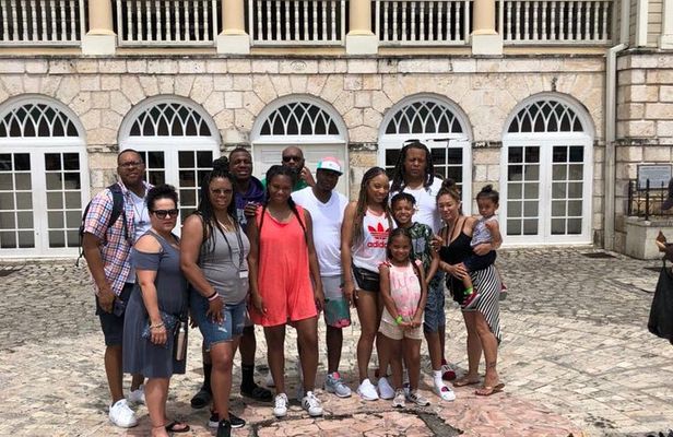 Private Authentic Down-to-Earth Half Day Tour in Montego Bay