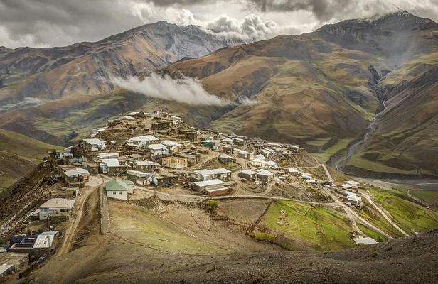 Life in the clouds: Day Trip to Quba and Khinalig