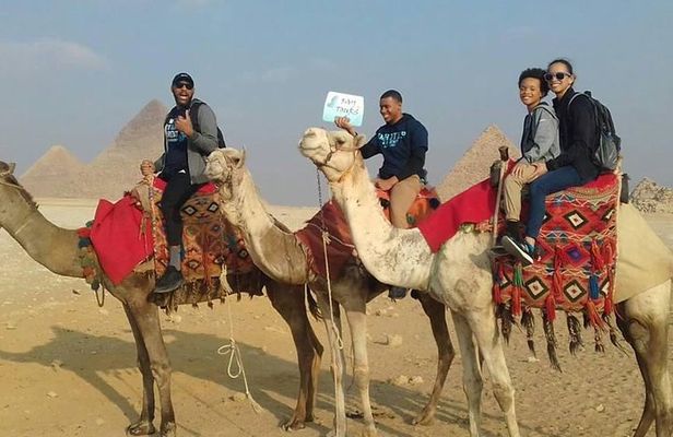Private sightseeing Tour: Giza Pyramids & Memphis & Saqqara & camel ride