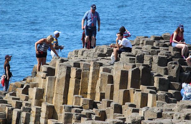 Small Group Giant's Causeway Day Tour from Belfast