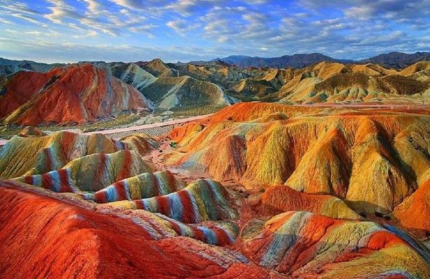 Rainbow Mountain Excursion (7 colors) in Cusco