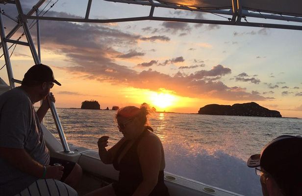 Papagayo Gulf Private Sunset Boat Tour