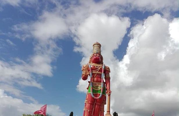 City Temple in the Sea Hanuman Murti Tour