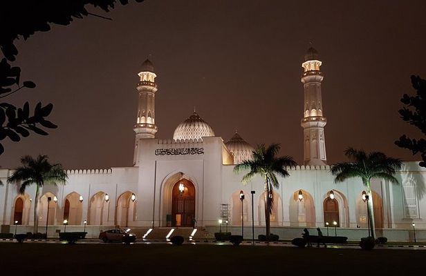 Salalah City Tour with History, Culture, Souq Shopping, Halwa