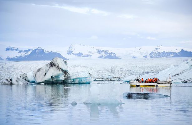 2-Day Jokulsarlon Tour with Glacier Hike & South Coast Waterfalls