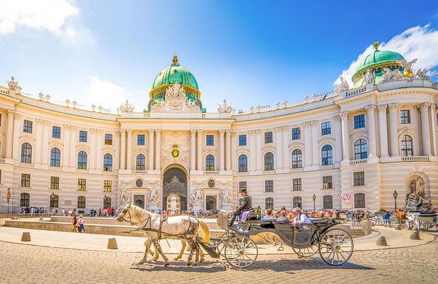 Full-Day Private Trip from Prague to Vienna