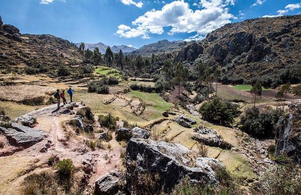Private Full-Day Hike to Balcón del Diablo