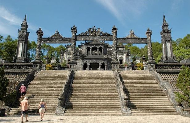 Hue City Private Tour: Ancient Tombs and Incense Making Village