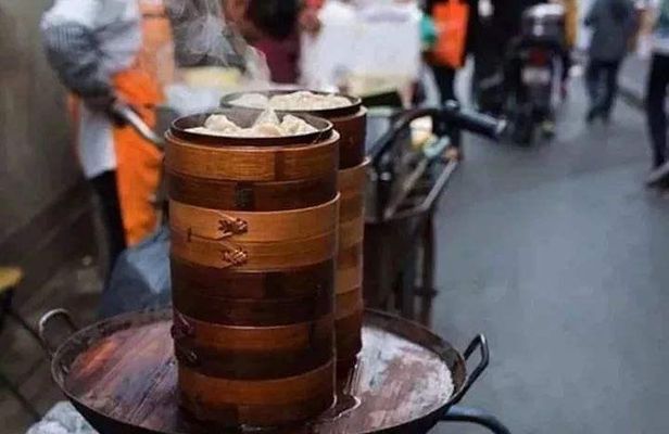 Shanghai Breakfast Walking Tour of Former French Concession