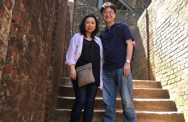 Day Trip to Sigiriya & Dambulla (All-Inclusive)