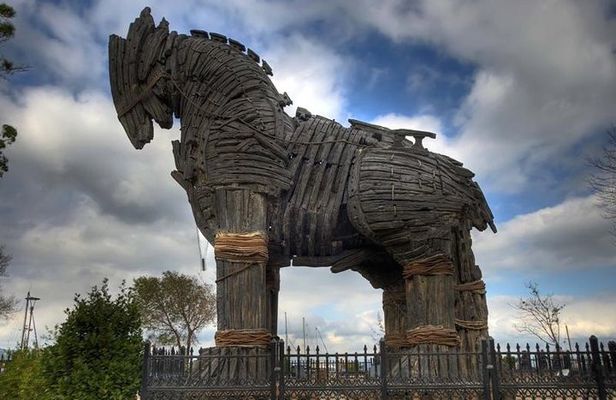 TROY Tour Everyday from istanbul