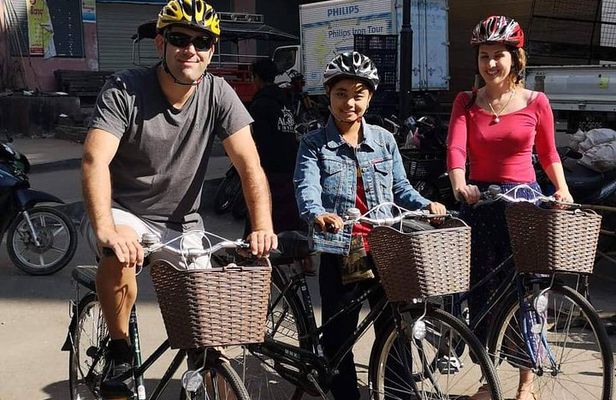 Bicycle Food Tour in Mandalay