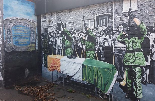 IRA Troubles Conflict Private Tour Museum Graves Murals and Political Analysis