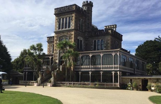 Shore Excursion: Dunedin City, Otago Peninsula, Castle Gardens & Olveston Tour