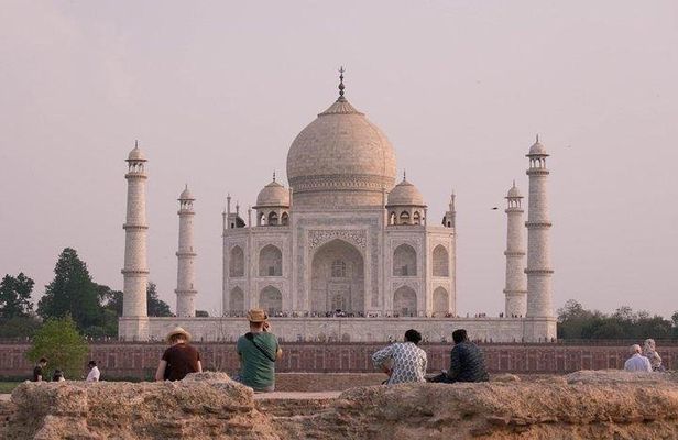 2 Nights Taj Mahal & Agra Highlights Tour from Delhi with Jaipur Transfer