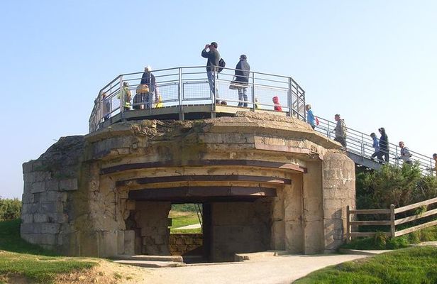 Omaha Beach D-Day Experience - Half day group tour from Bayeux