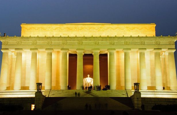 Washington DC After Dark Night-Time Sightseeing Wonder Tour