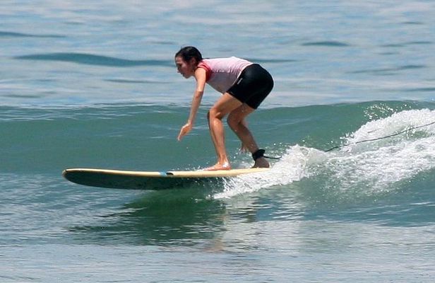 Intermediate surf lesson for two participants