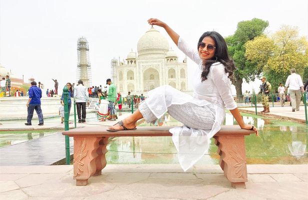 Same Day Taj Mahal Tour By Gatimaan Express Train