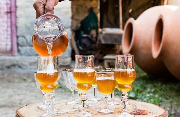 Organic wine tasting tour of Kakheti with lunch at a winery
