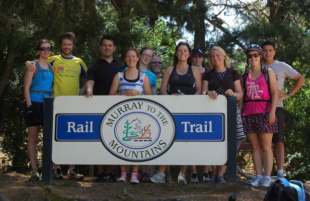 2-Night Murray to Mountain Trail Bike Tour from Beechworth