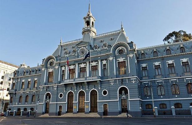 Small Group Best Deal: Panoramic Santiago city tour experience plus Viña del mar - Valparaiso - Casablanca in Two Days from Santiago