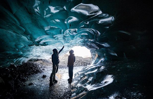 2-Day Ice Cave, Jokulsarlon and South Coast Sightseeing from Reykjavik