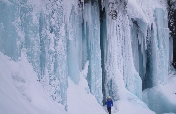 Frozen fall trekking