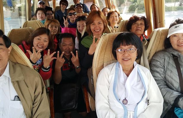 Tour privado personalizado por Santorini 5-6 horas