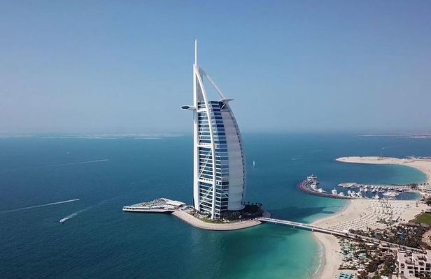 Dubai City Tour Luxury 4x4 Private Vehicle (6 to 7) pax maximum